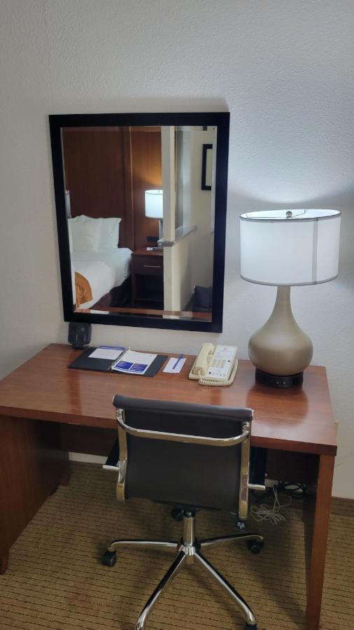 Comfort Suites Cumming-Atlanta Near Northside Hospital Forsyth Ngoại thất bức ảnh